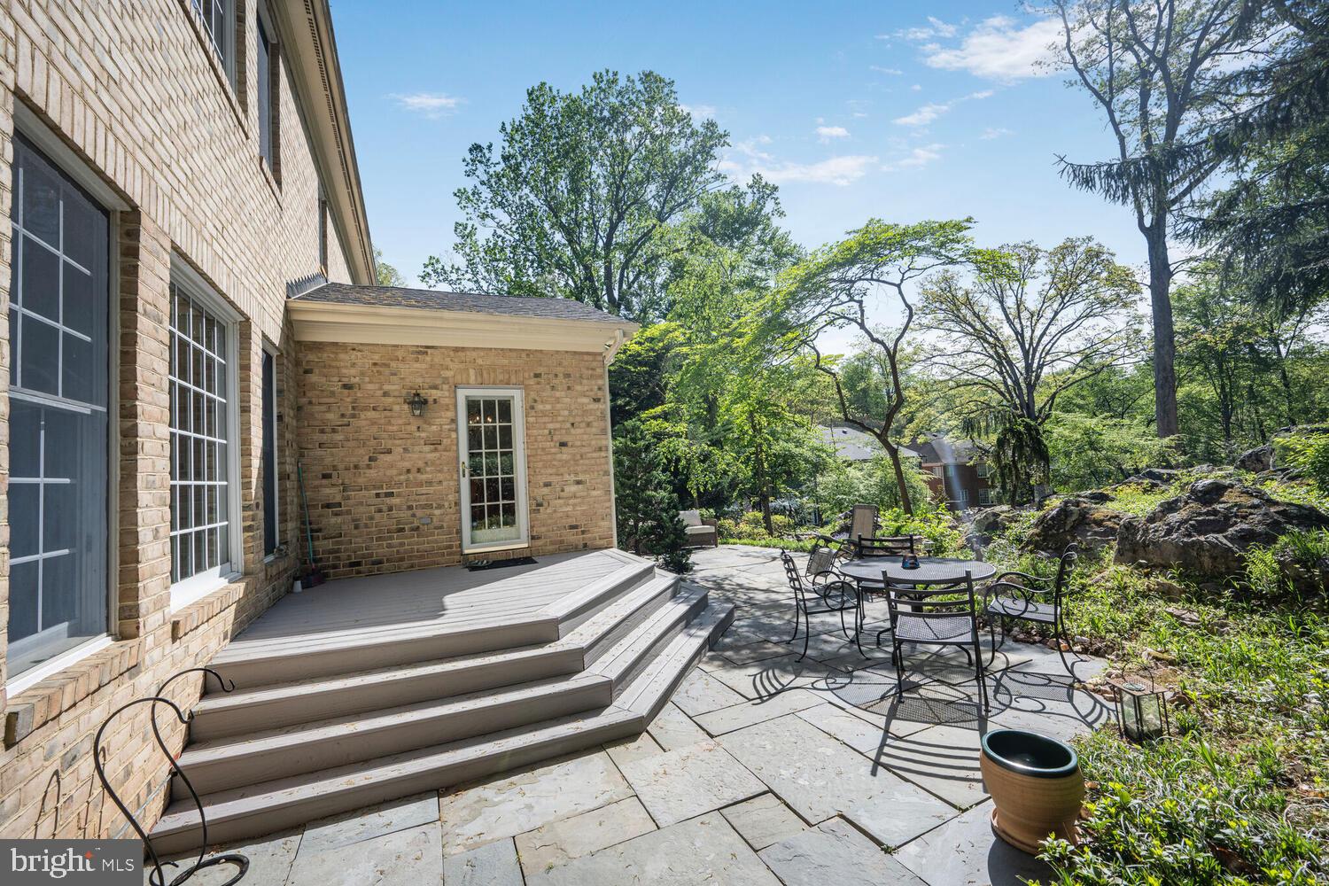 LOCUST RIDGE - Residential
