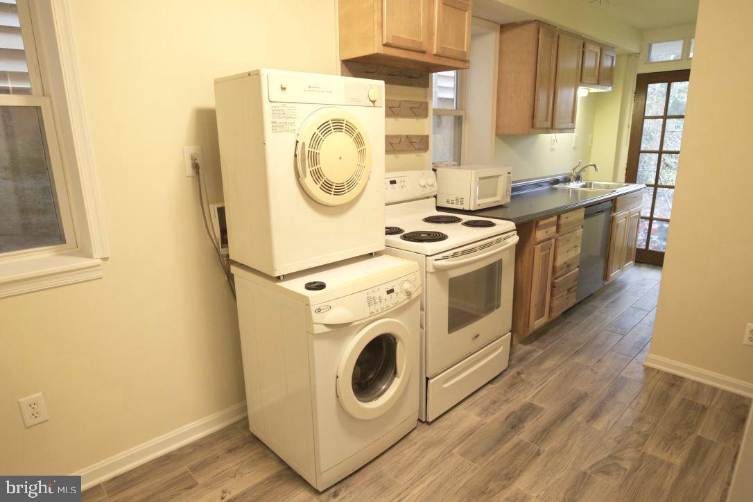 BRUNSWICK - Residential Lease