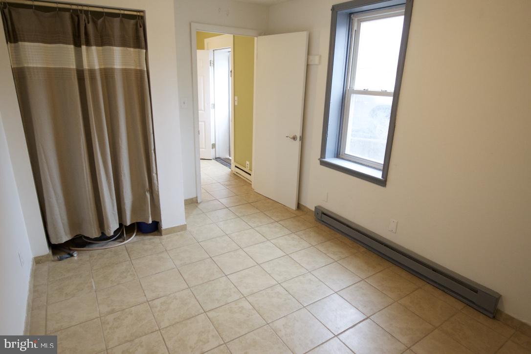 BRUNSWICK - Residential Lease