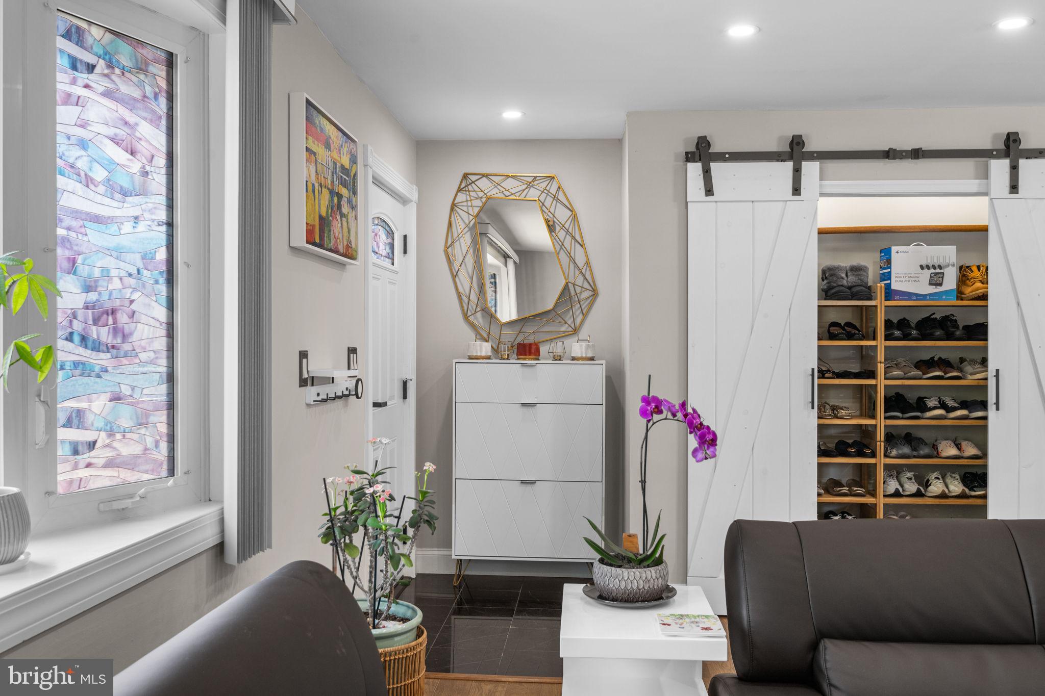 MUNROE GARDENS - Residential