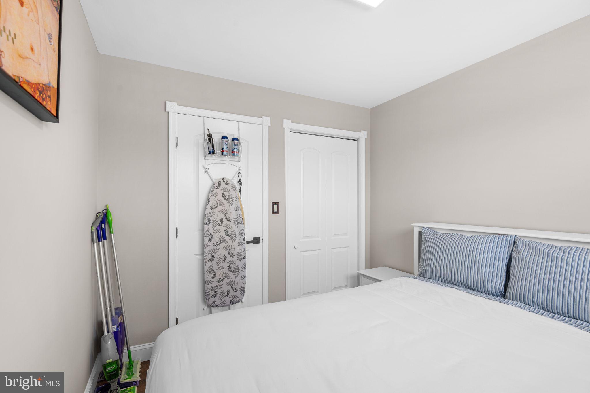 MUNROE GARDENS - Residential