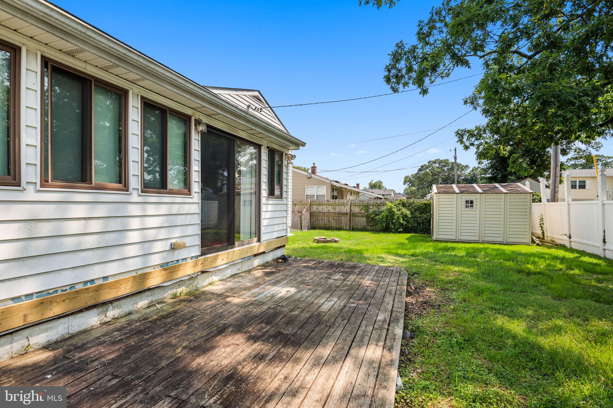 MUNROE GARDENS - Residential