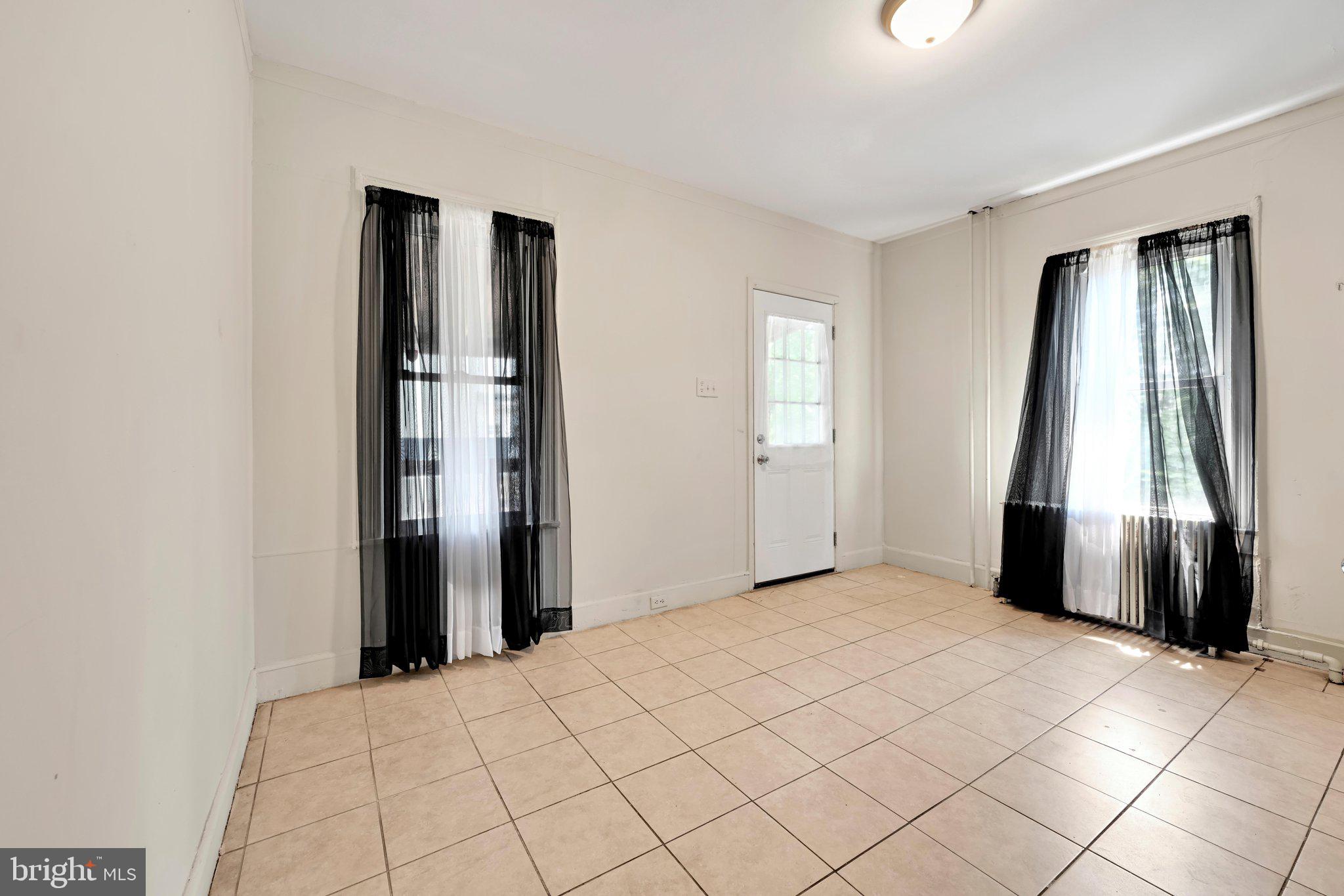 POTTSVILLE - Residential