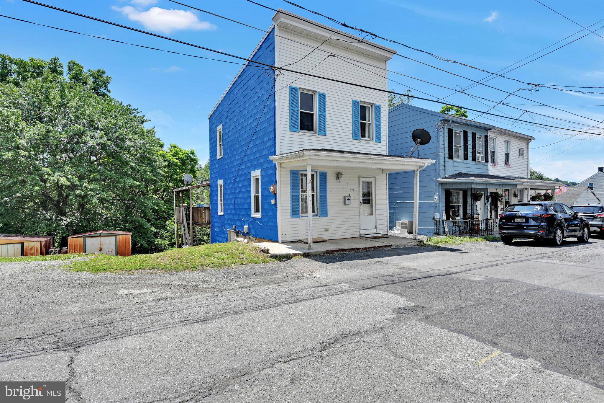 POTTSVILLE - Residential