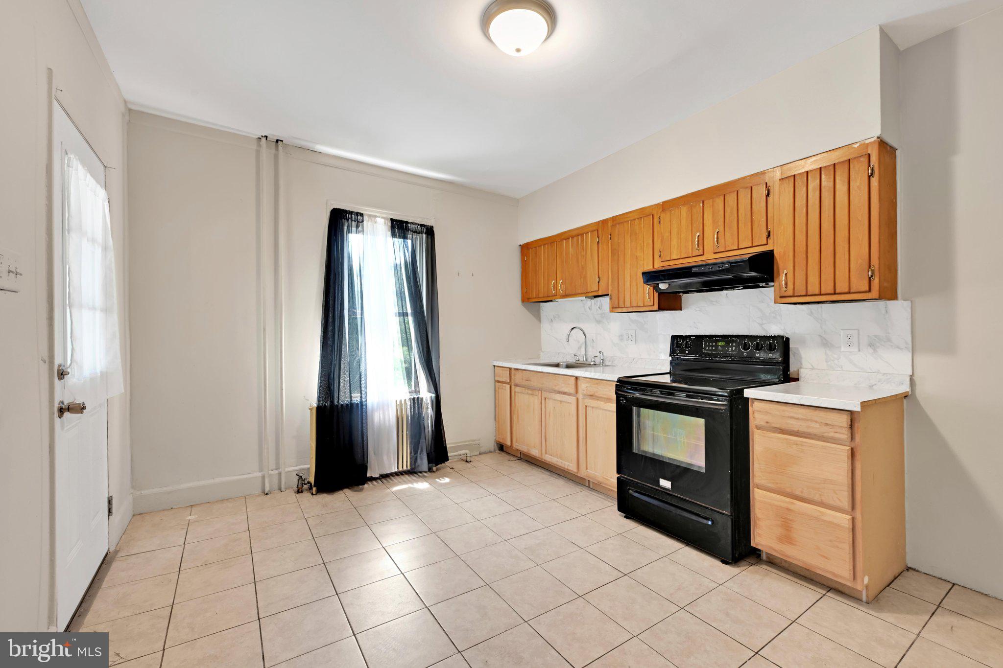 POTTSVILLE - Residential