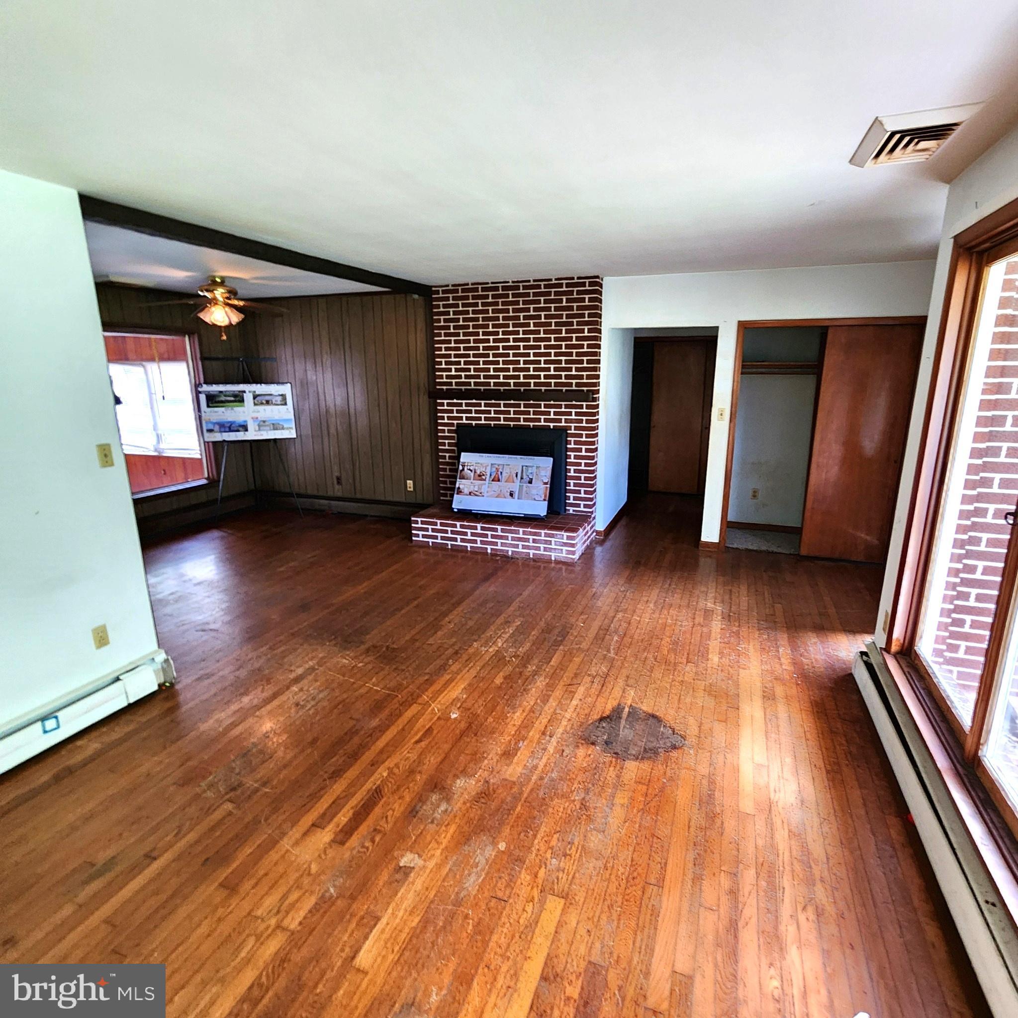 MILFORD - Residential