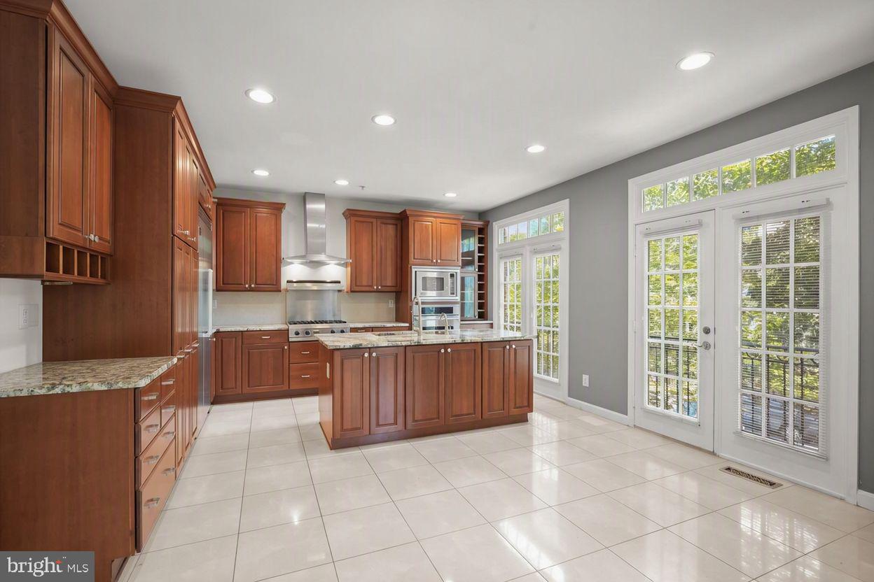 FALLSGROVE - Residential