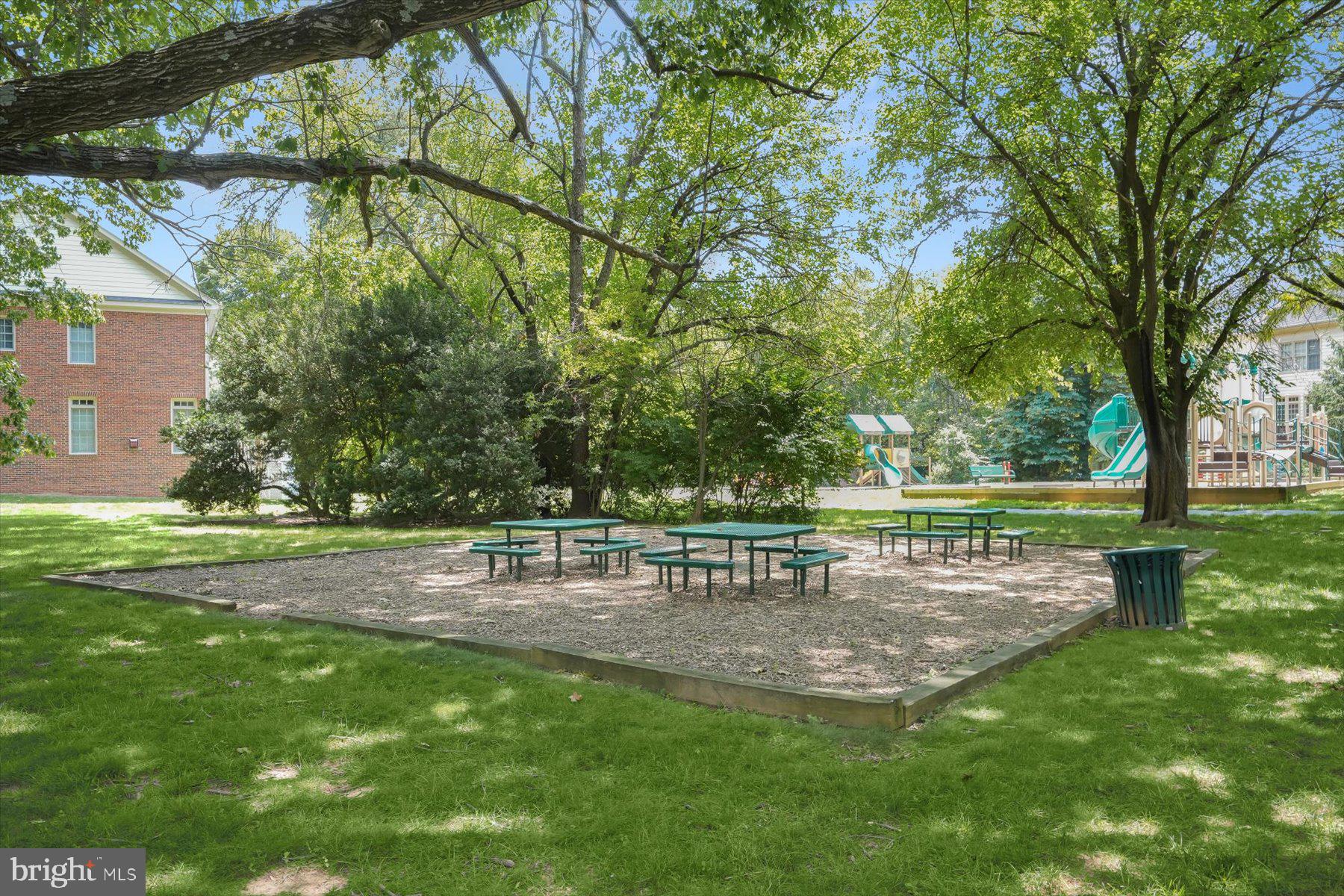 FALLSGROVE - Residential