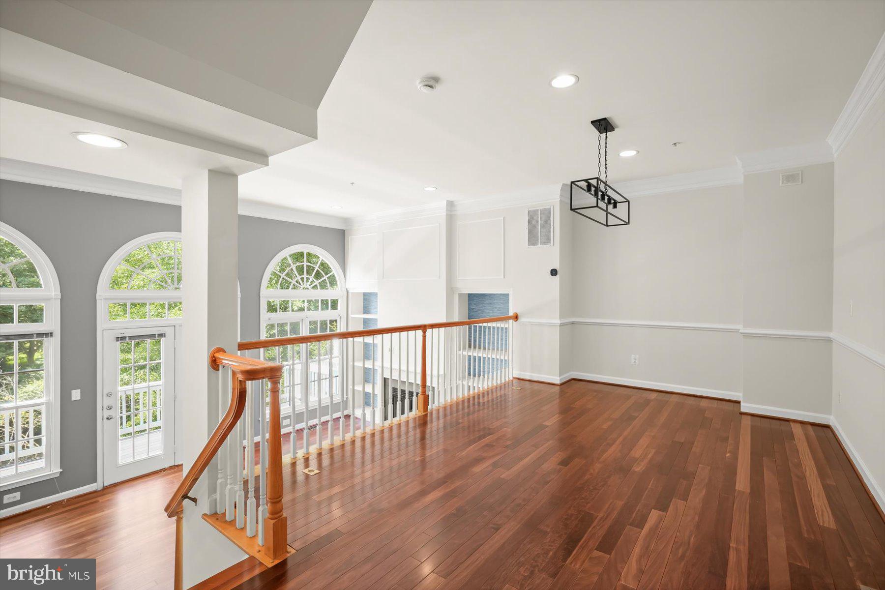 FALLSGROVE - Residential