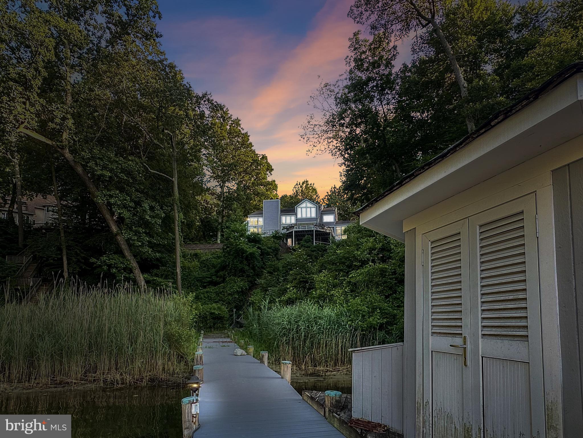 DOWNS ON THE SEVERN - Residential