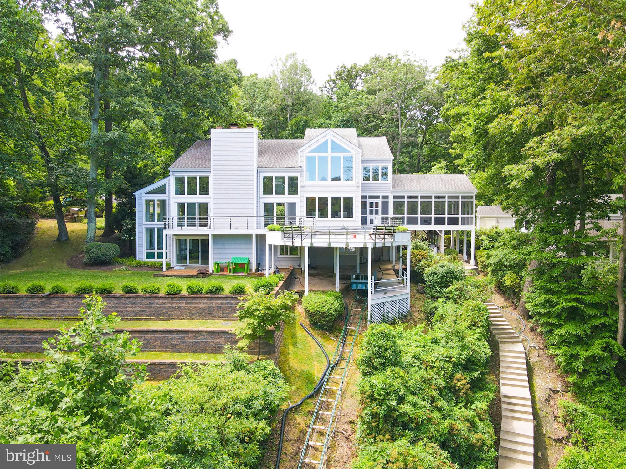 DOWNS ON THE SEVERN - Residential