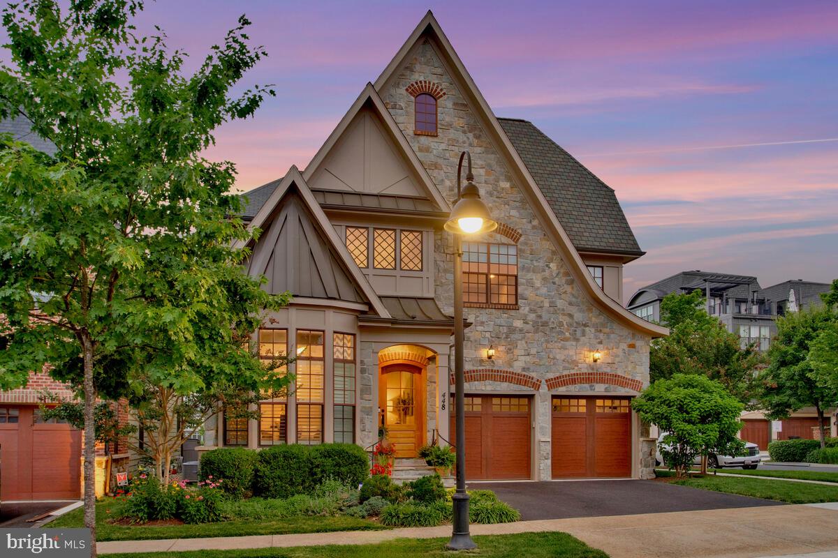 CROWN FARM - Residential