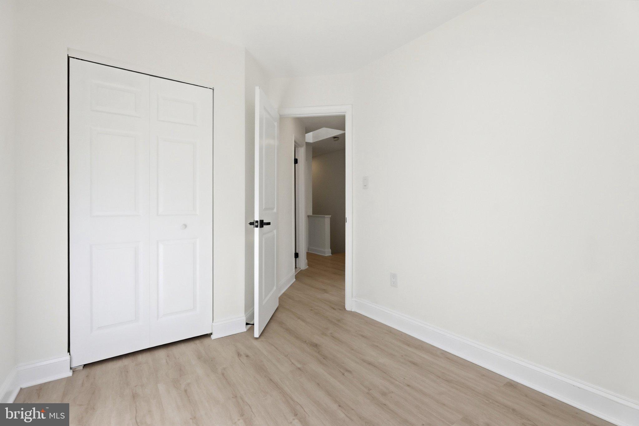 GUNNERS LAKE VILLAGE - Residential
