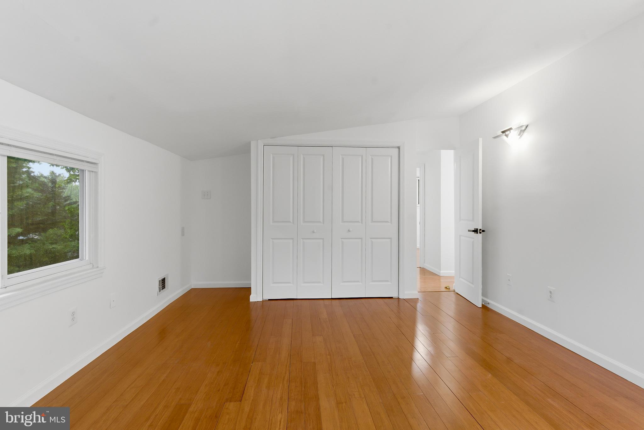 CHESTNUT RIDGE MANOR - Residential