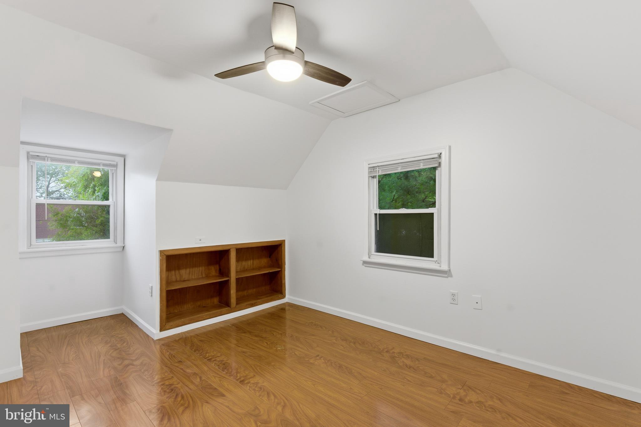 CHESTNUT RIDGE MANOR - Residential