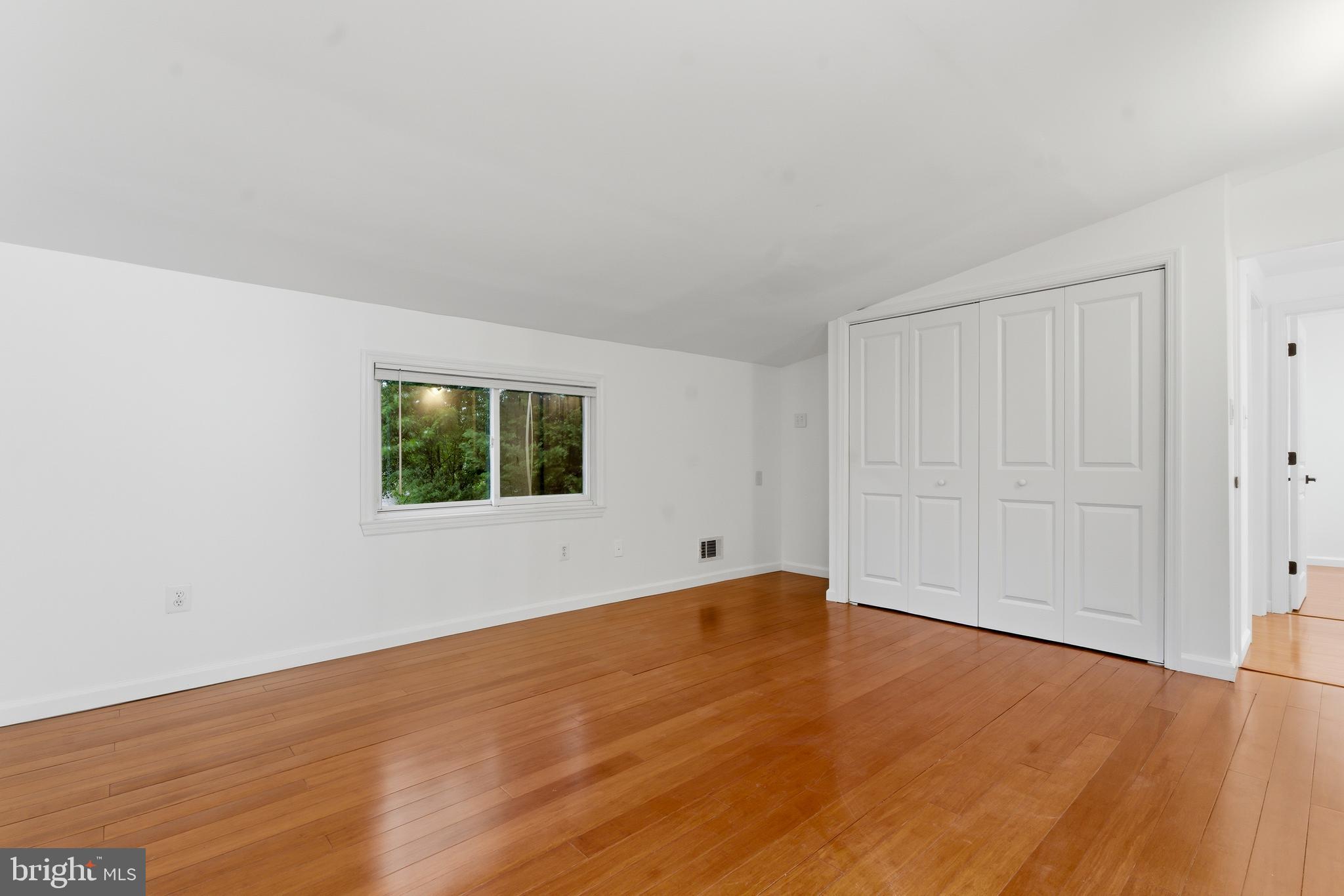 CHESTNUT RIDGE MANOR - Residential