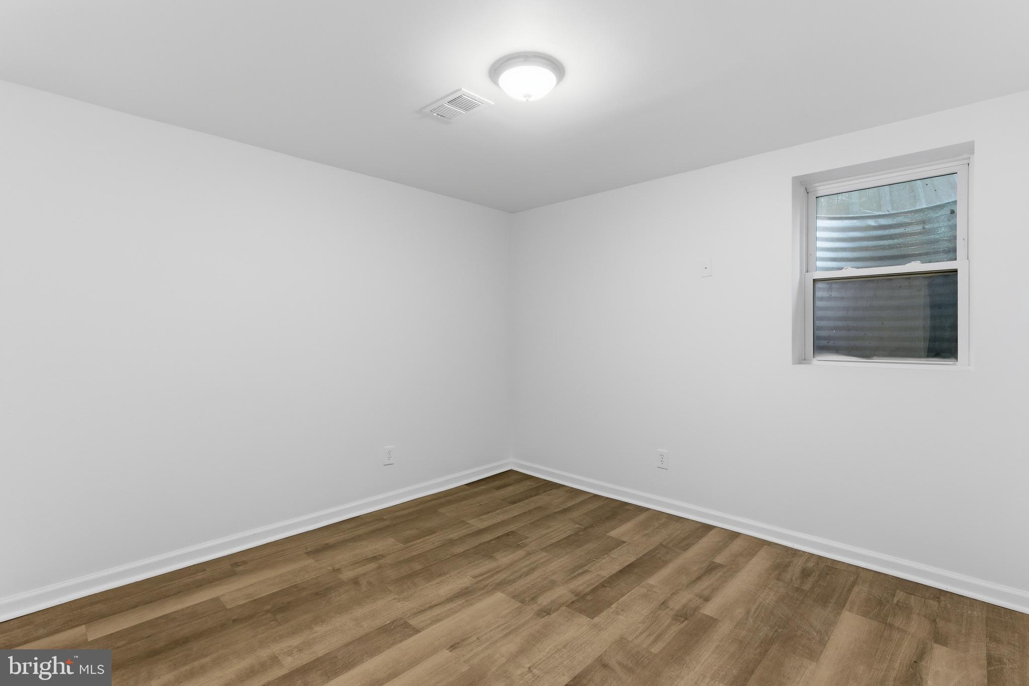 CHESTNUT RIDGE MANOR - Residential