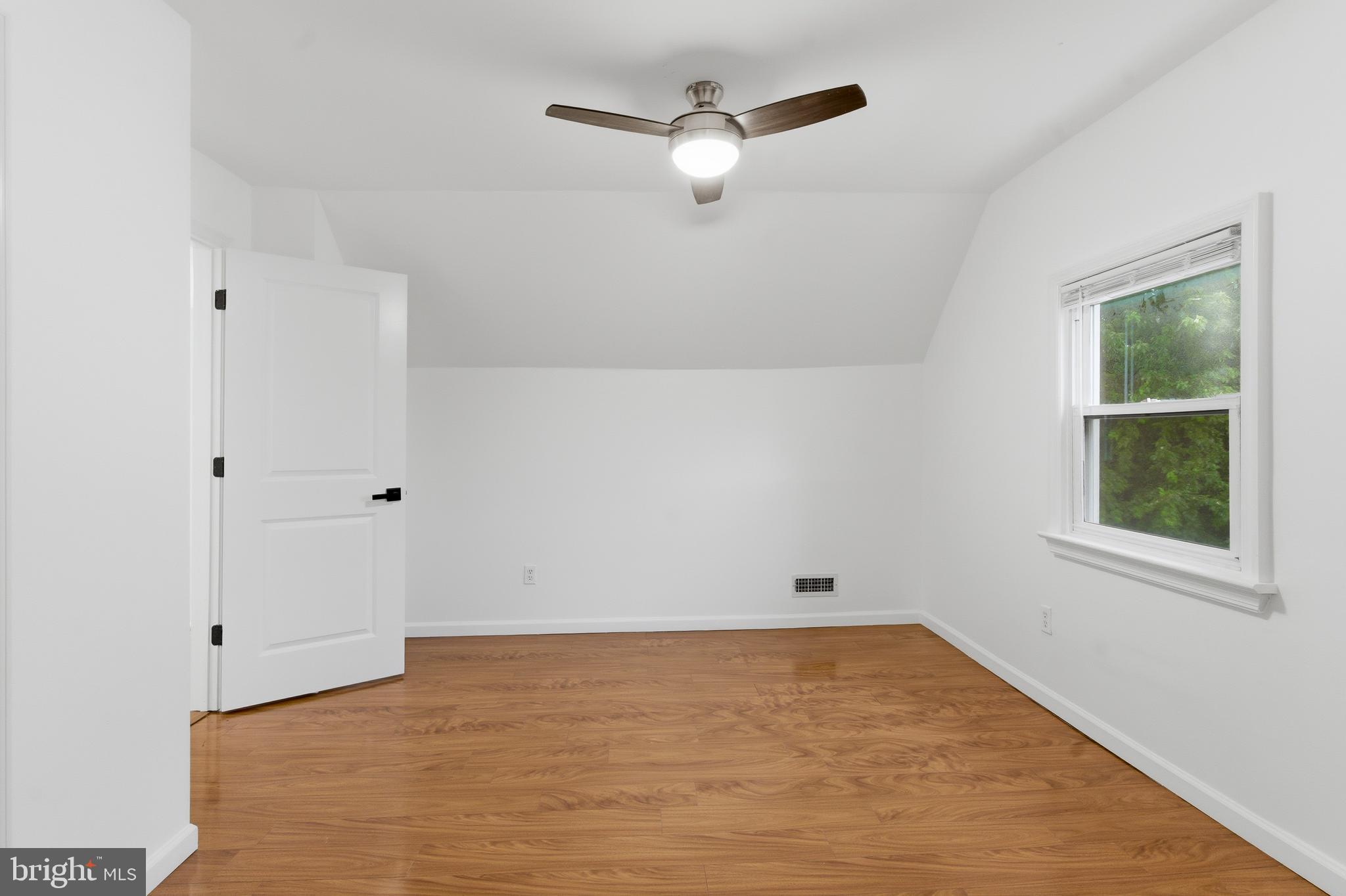 CHESTNUT RIDGE MANOR - Residential