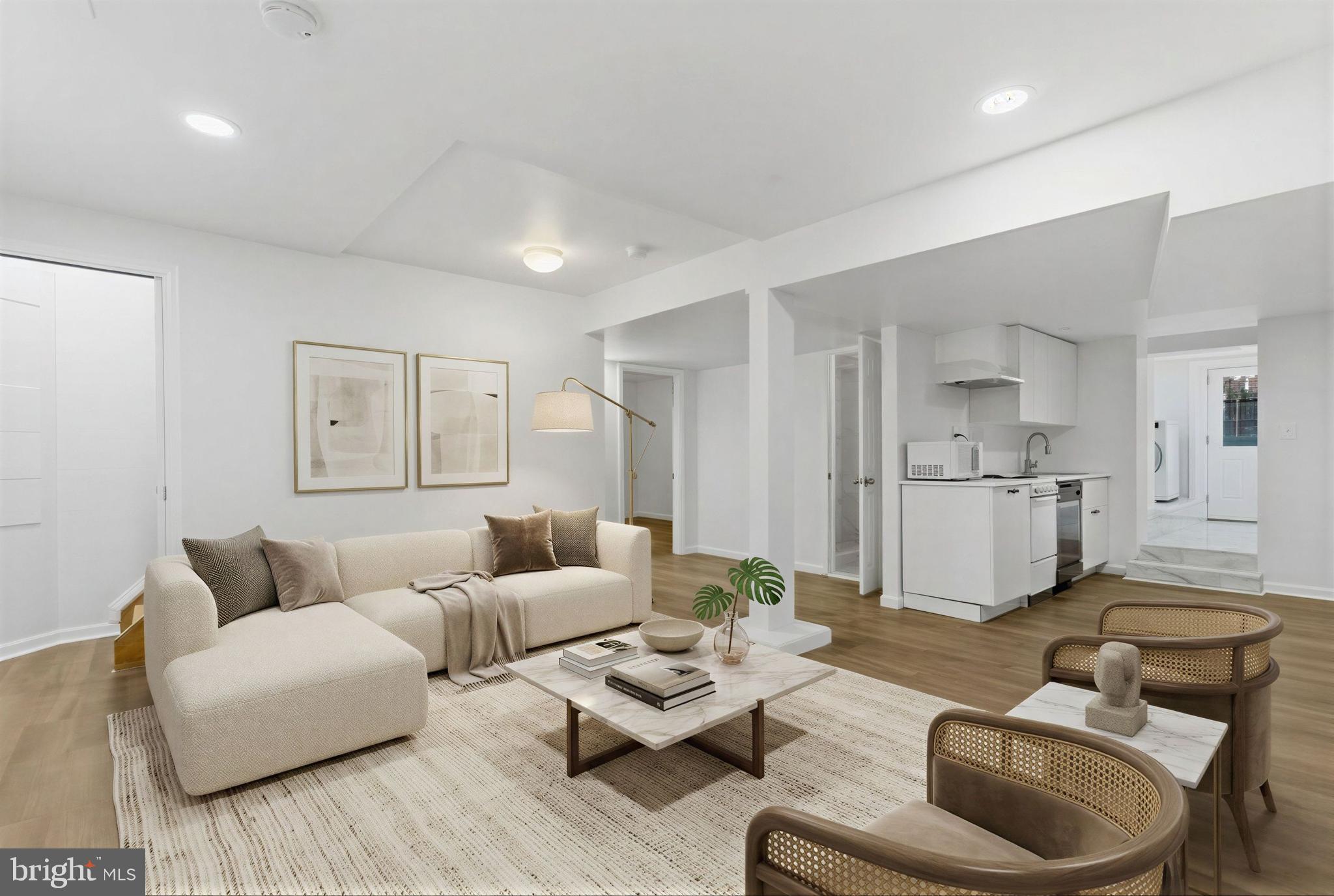 CHESTNUT RIDGE MANOR - Residential