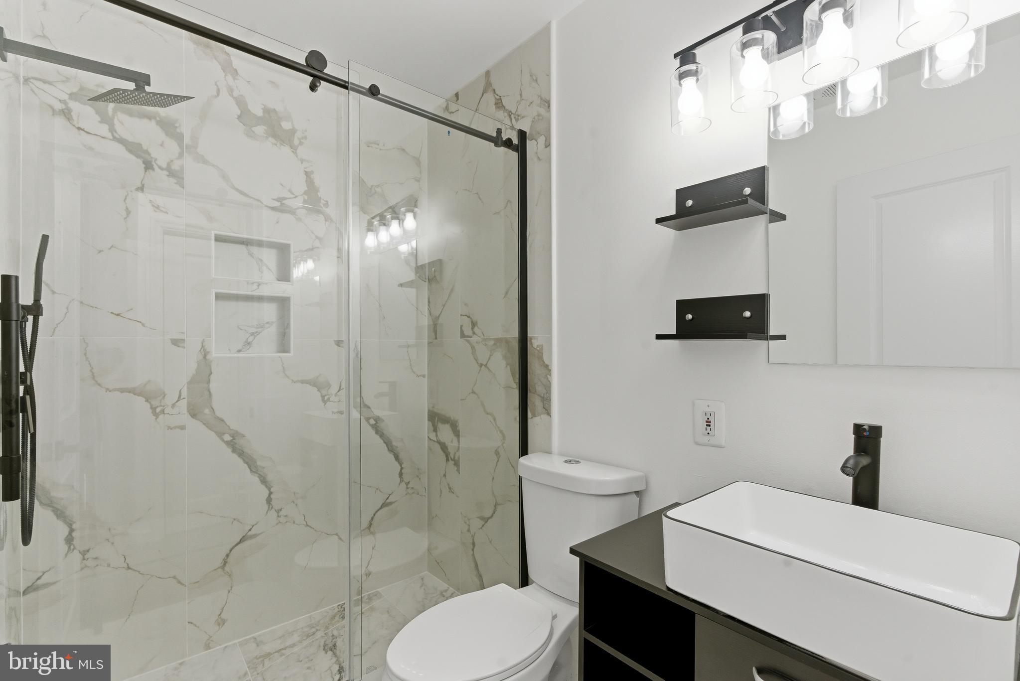 CHESTNUT RIDGE MANOR - Residential