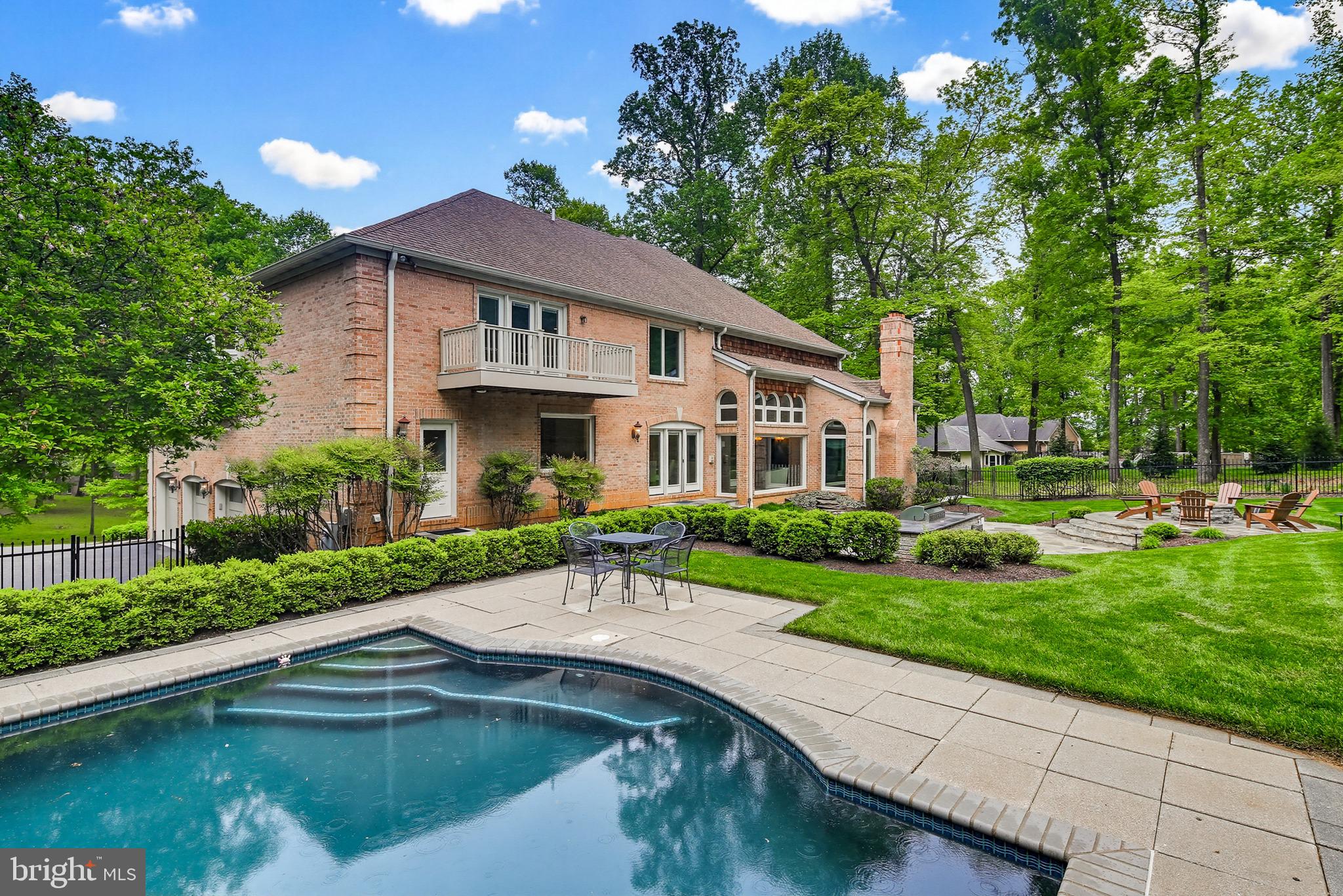 BUCKSKIN WOODS - Residential