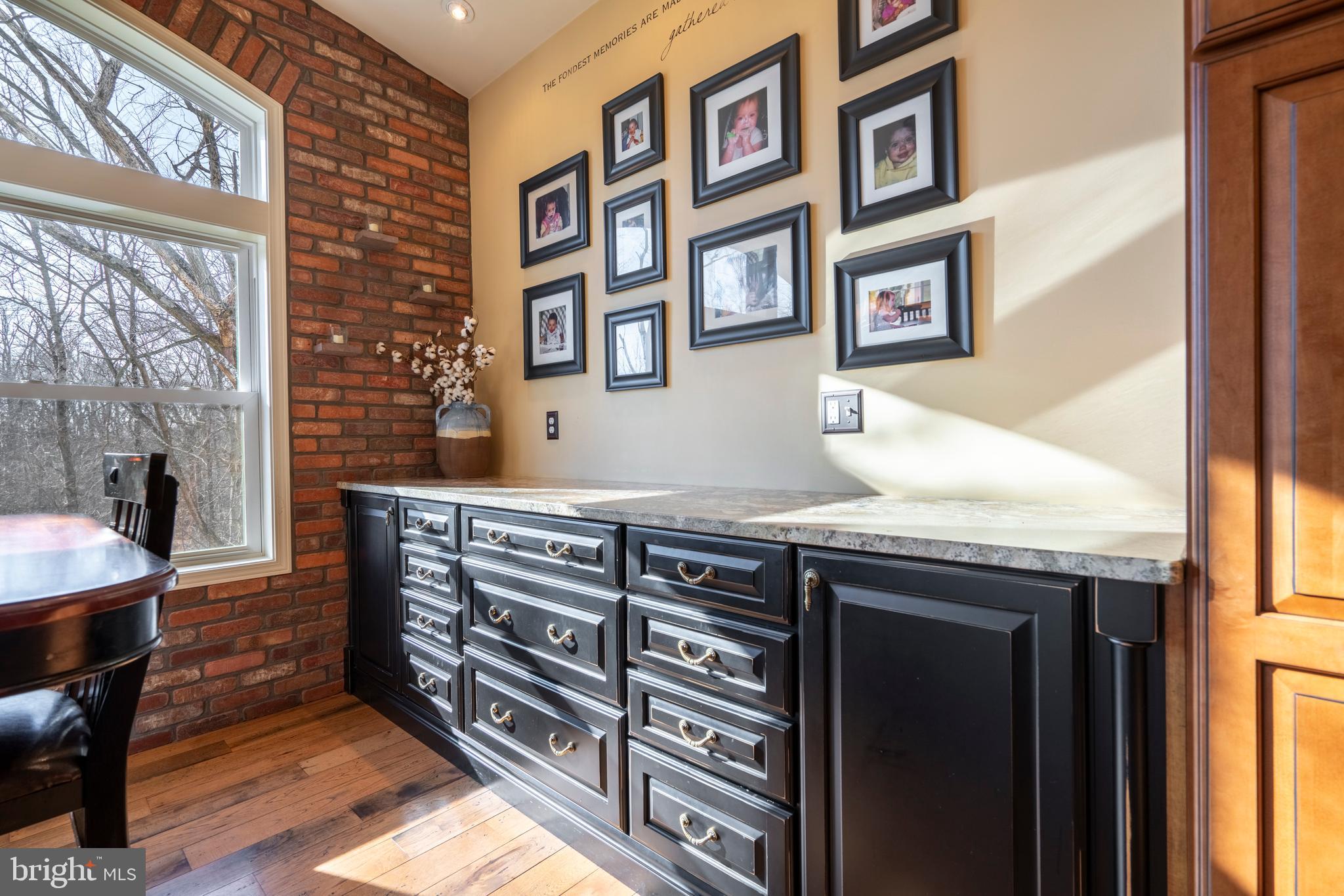 CEDAR HILL - Residential