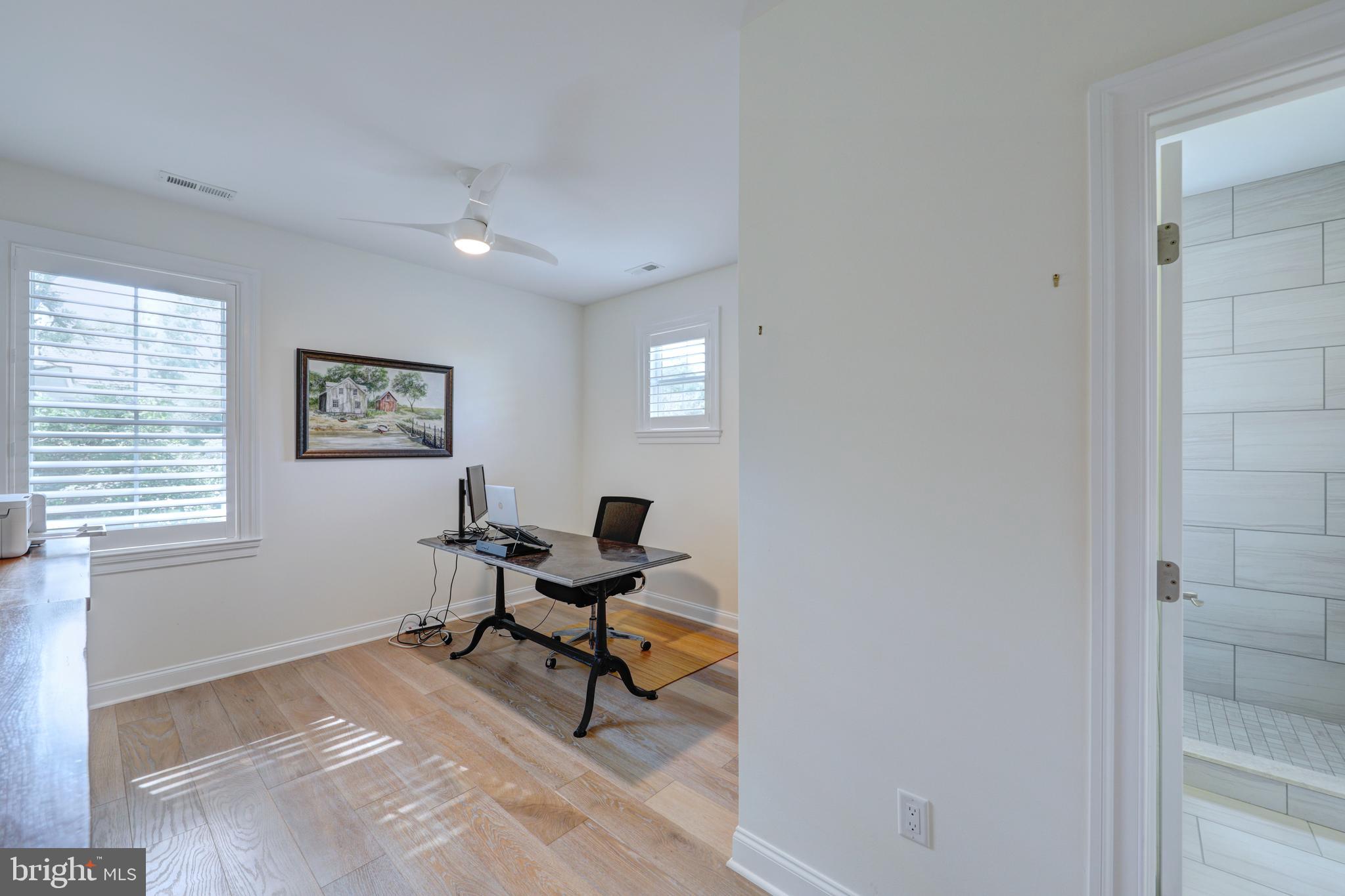 OCEAN BREEZES - Residential