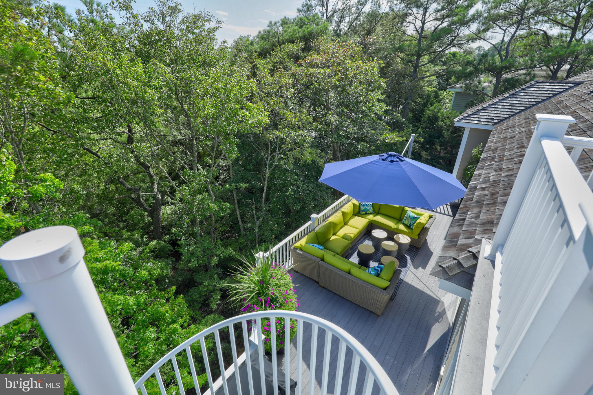 OCEAN BREEZES - Residential