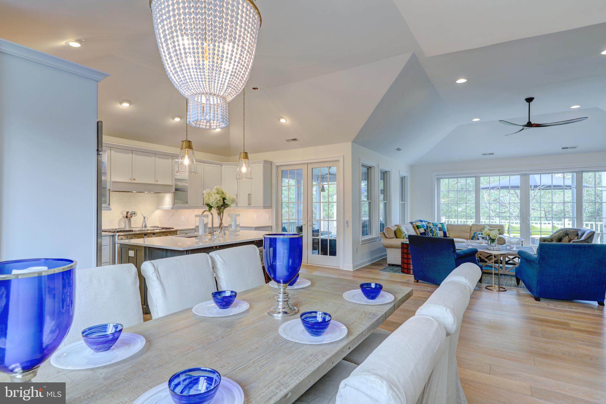 OCEAN BREEZES - Residential