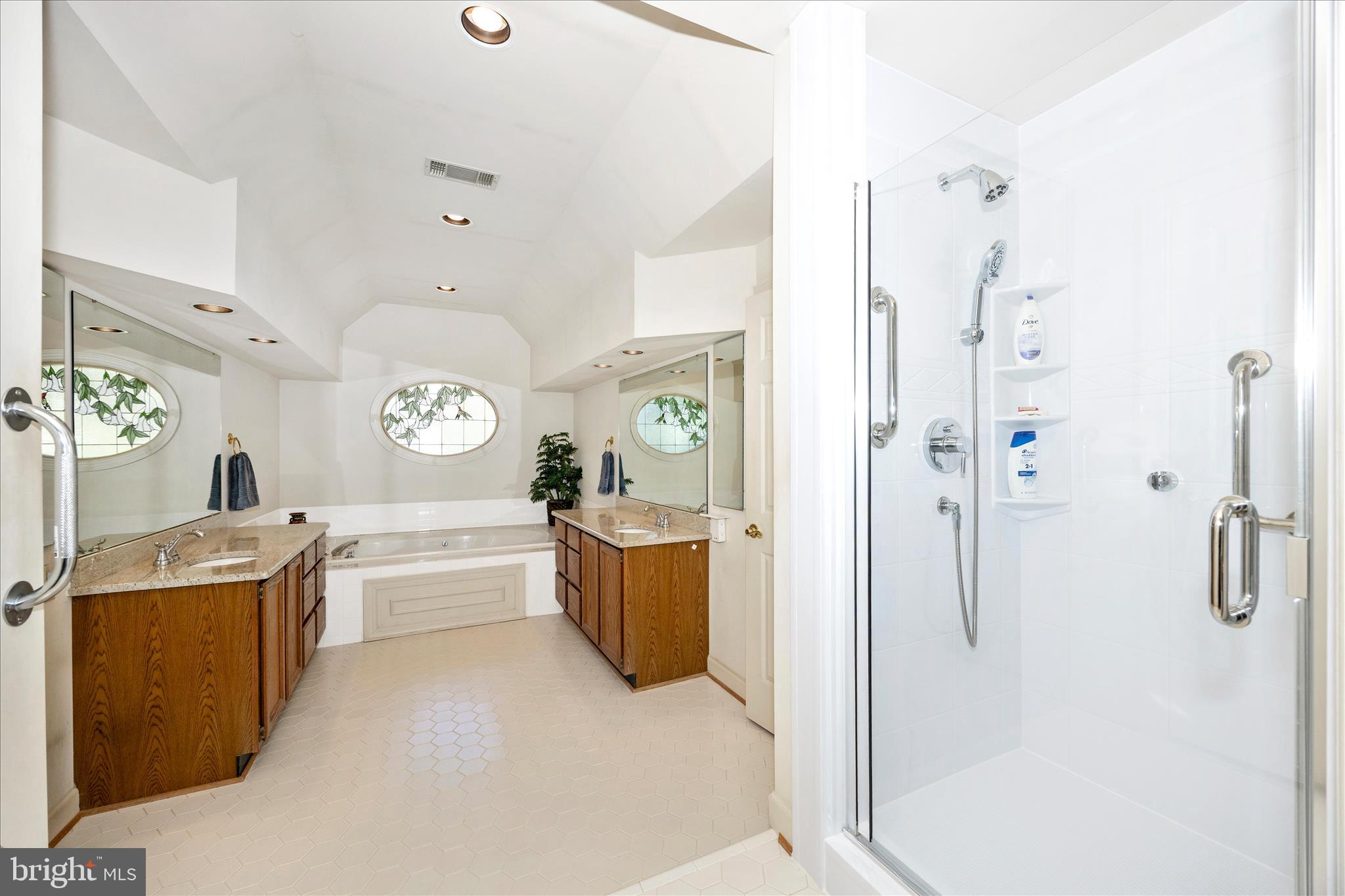 BROOKEFIELD - Residential
