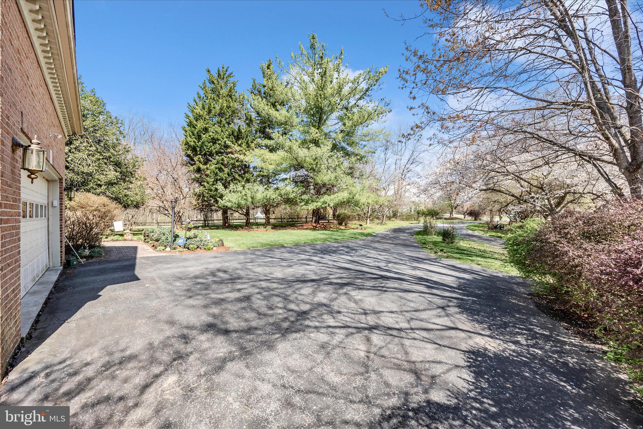 BROOKEFIELD - Residential