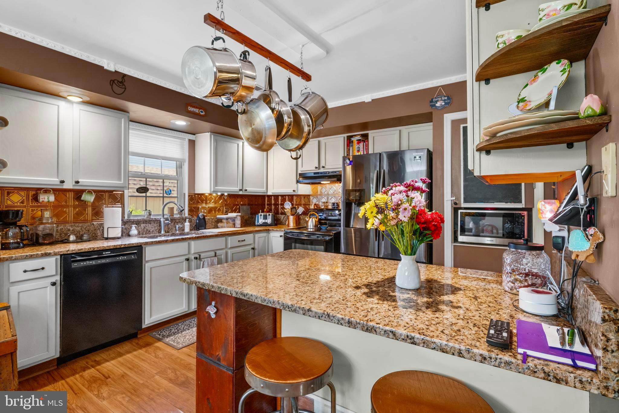CROSS CREEK - Residential