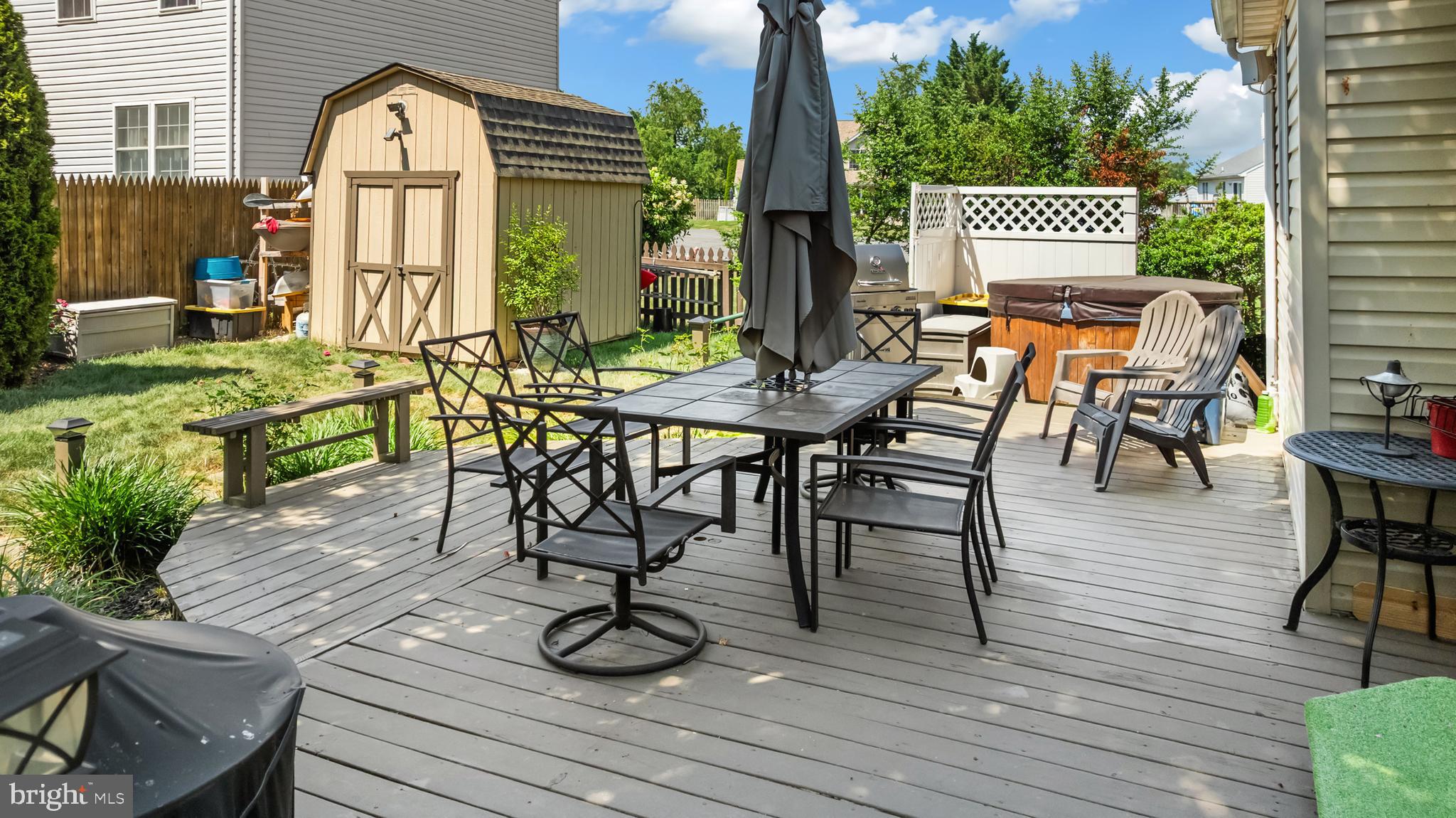 CROSS CREEK - Residential