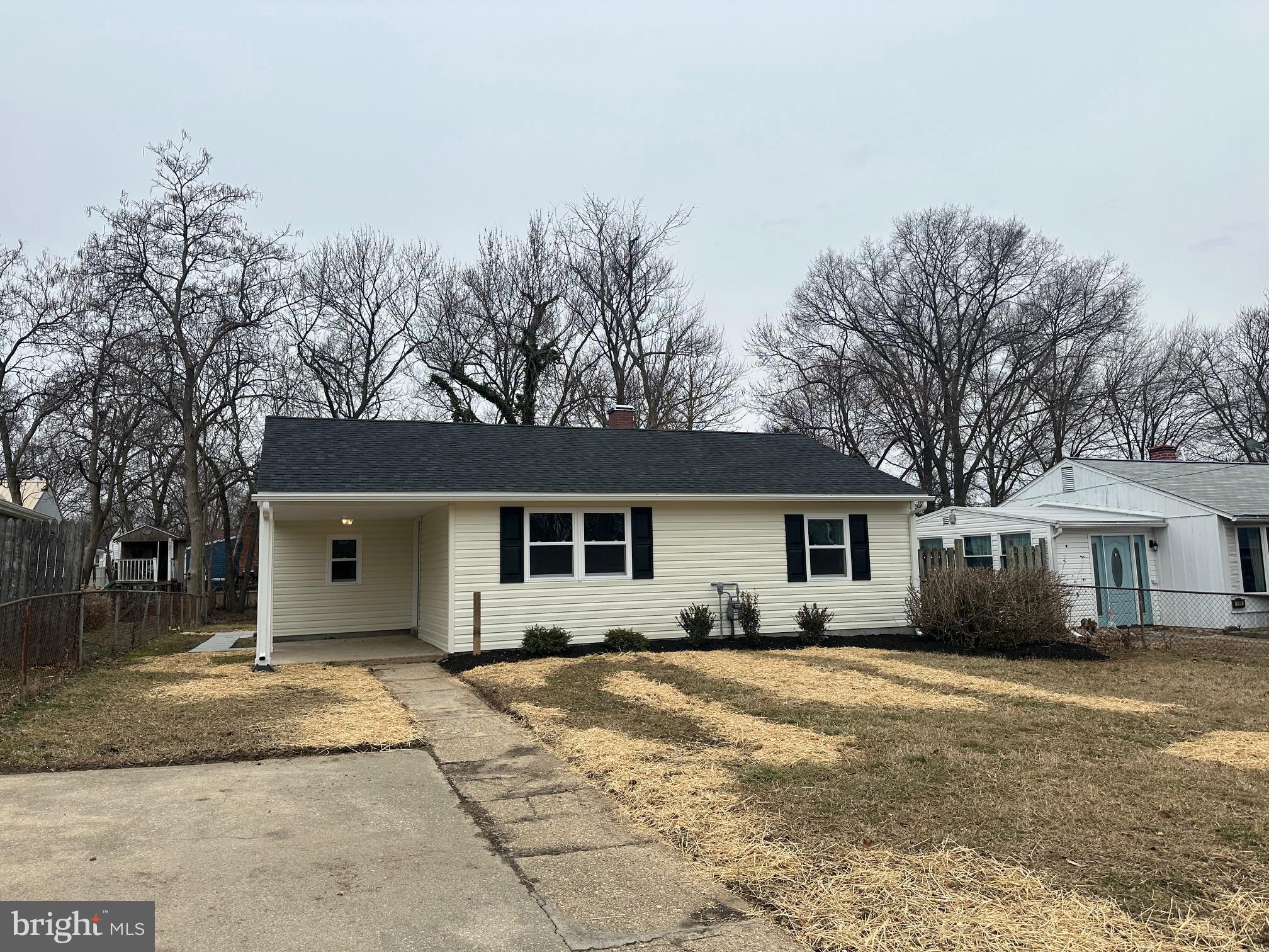 GLEN GARDENS - Residential Lease