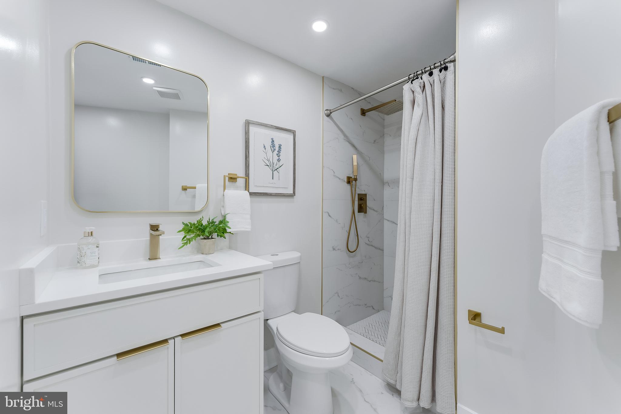 RESTON - Residential