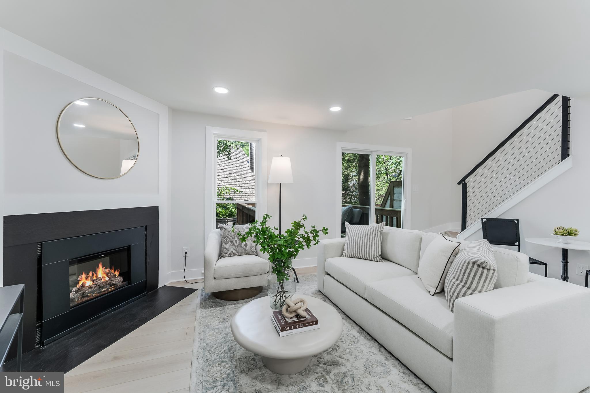 RESTON - Residential