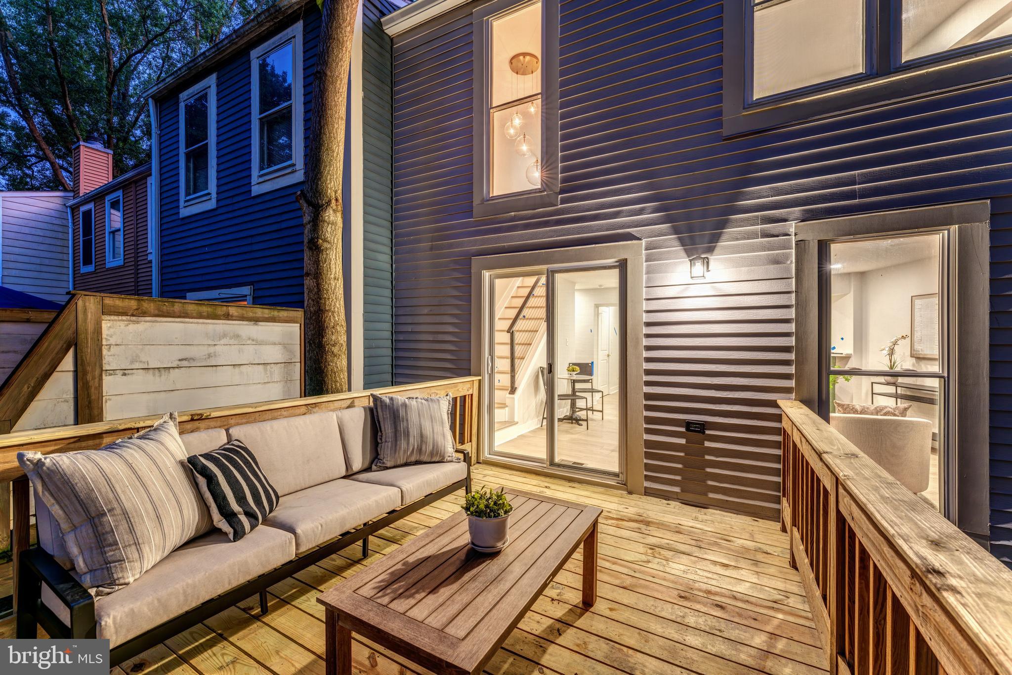 RESTON - Residential
