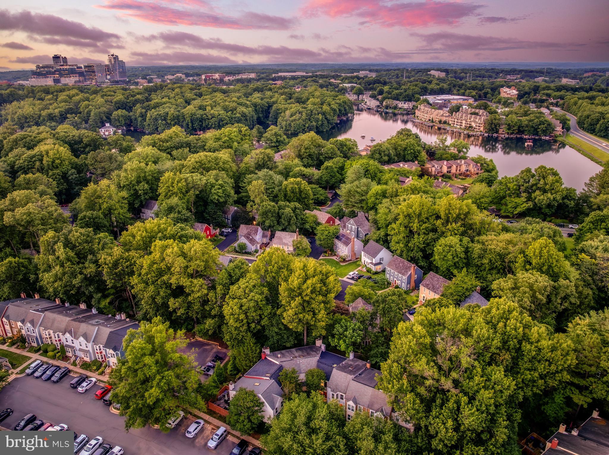 RESTON - Residential