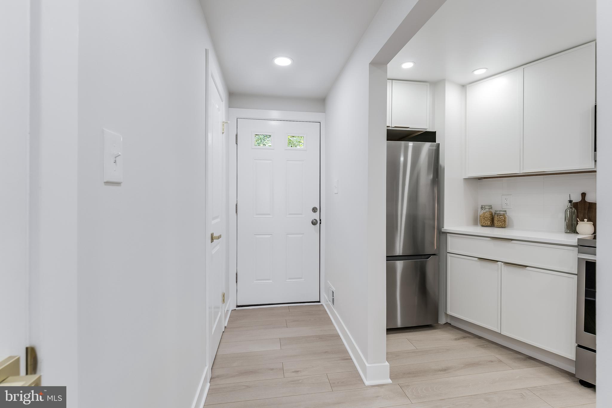 RESTON - Residential