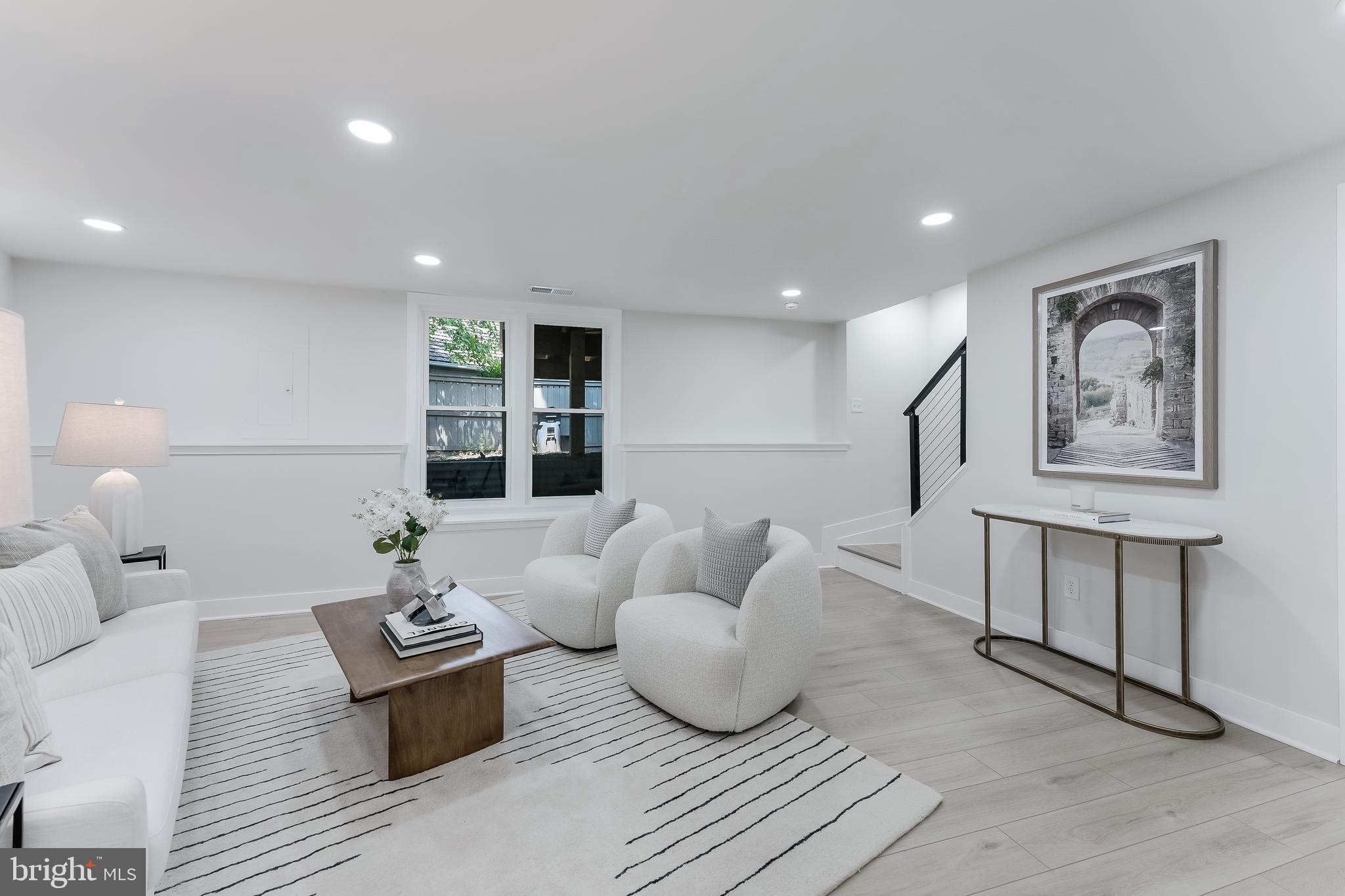RESTON - Residential