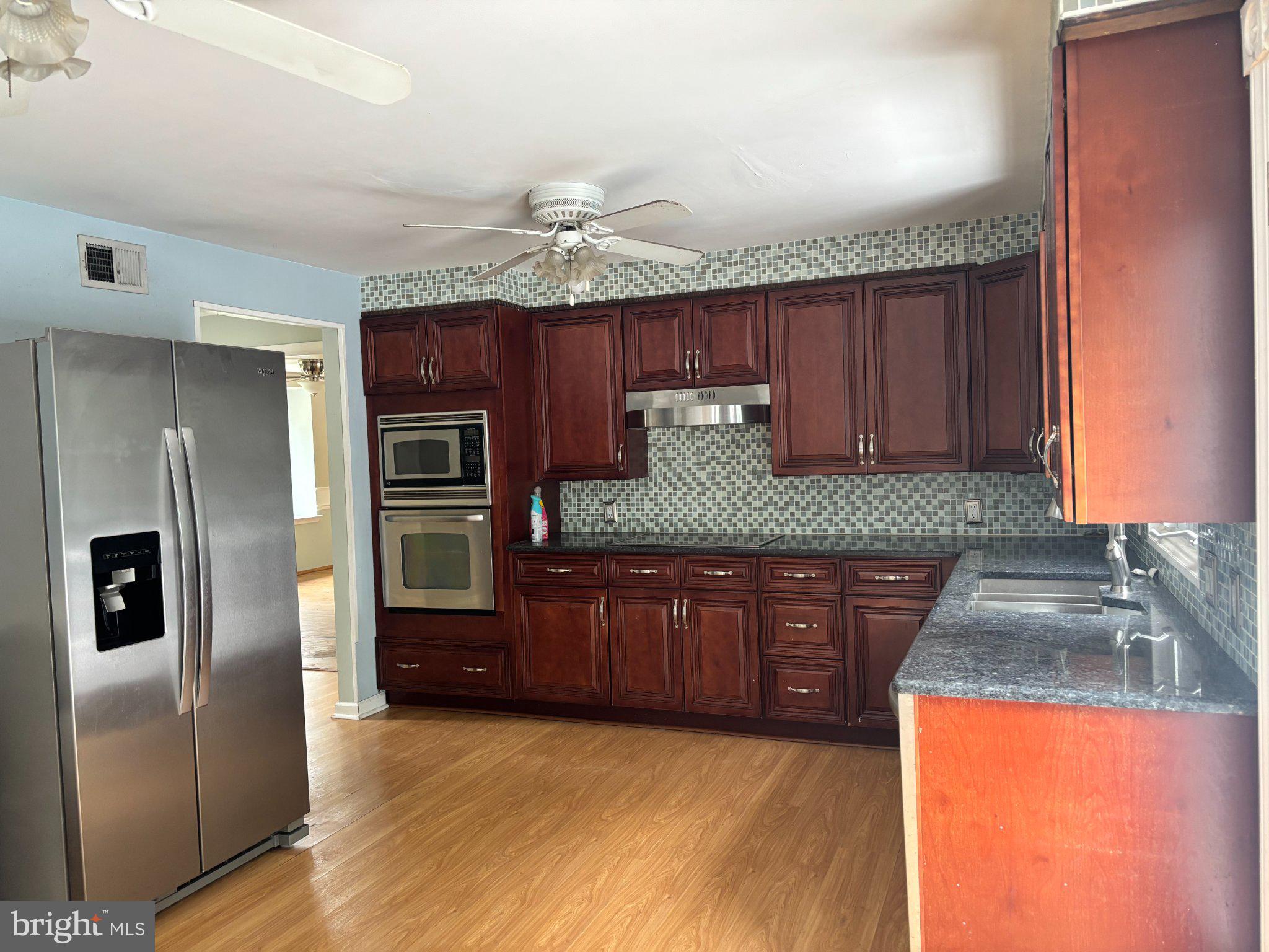 GLEN ASHTON FARMS - Residential