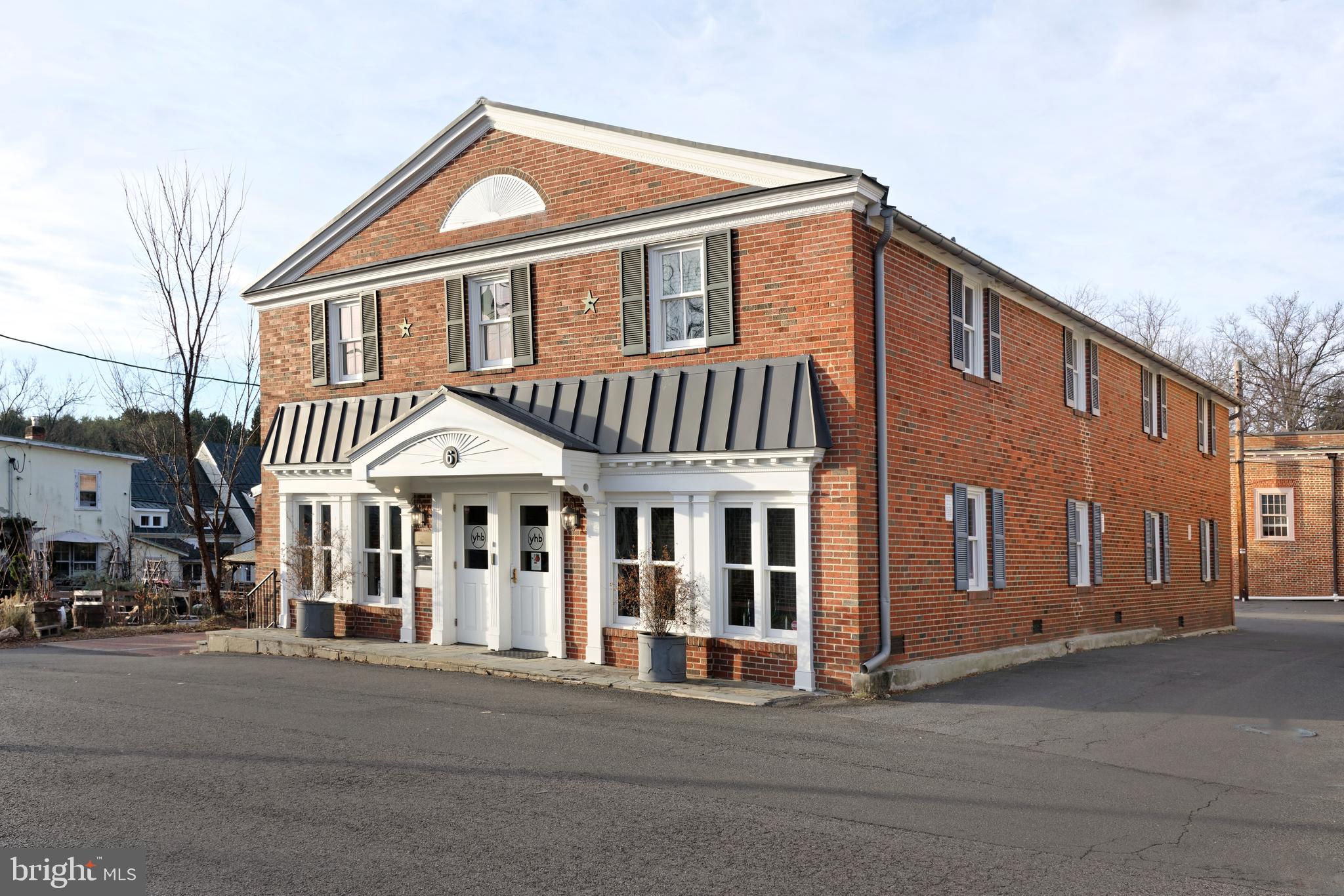 TOWN OF MIDDLEBURG - Commercial Sale