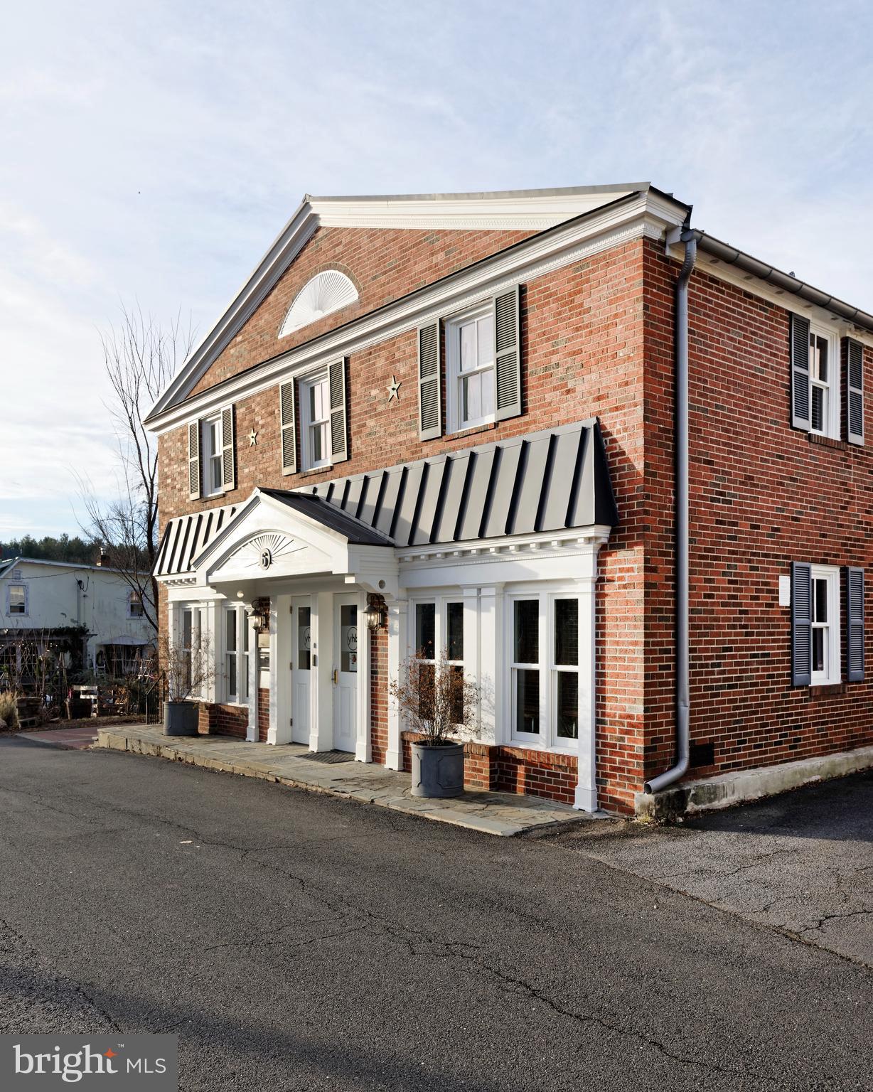 TOWN OF MIDDLEBURG - Commercial Sale