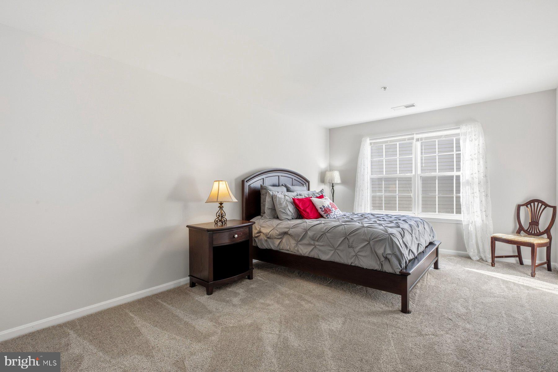 THOMPSON ESTATES - Residential