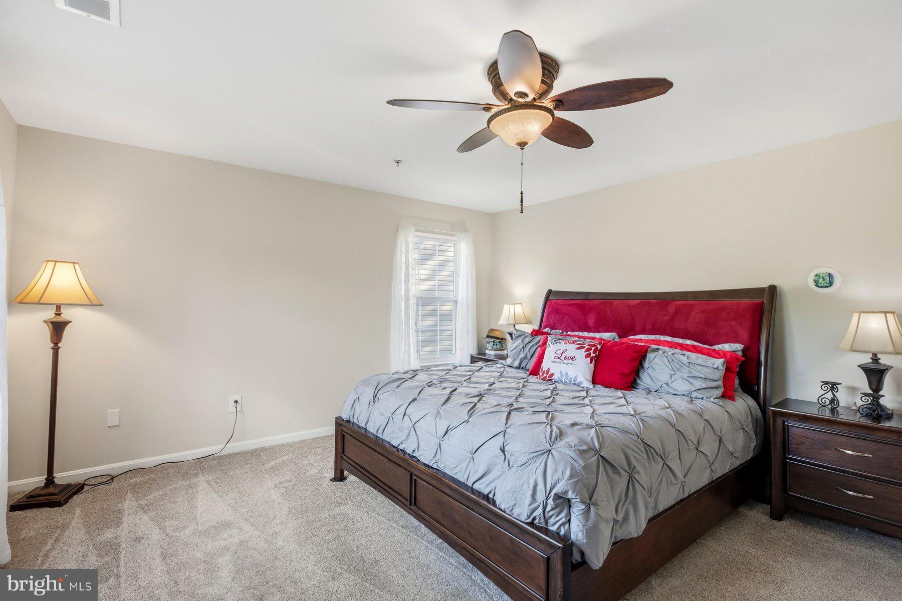THOMPSON ESTATES - Residential