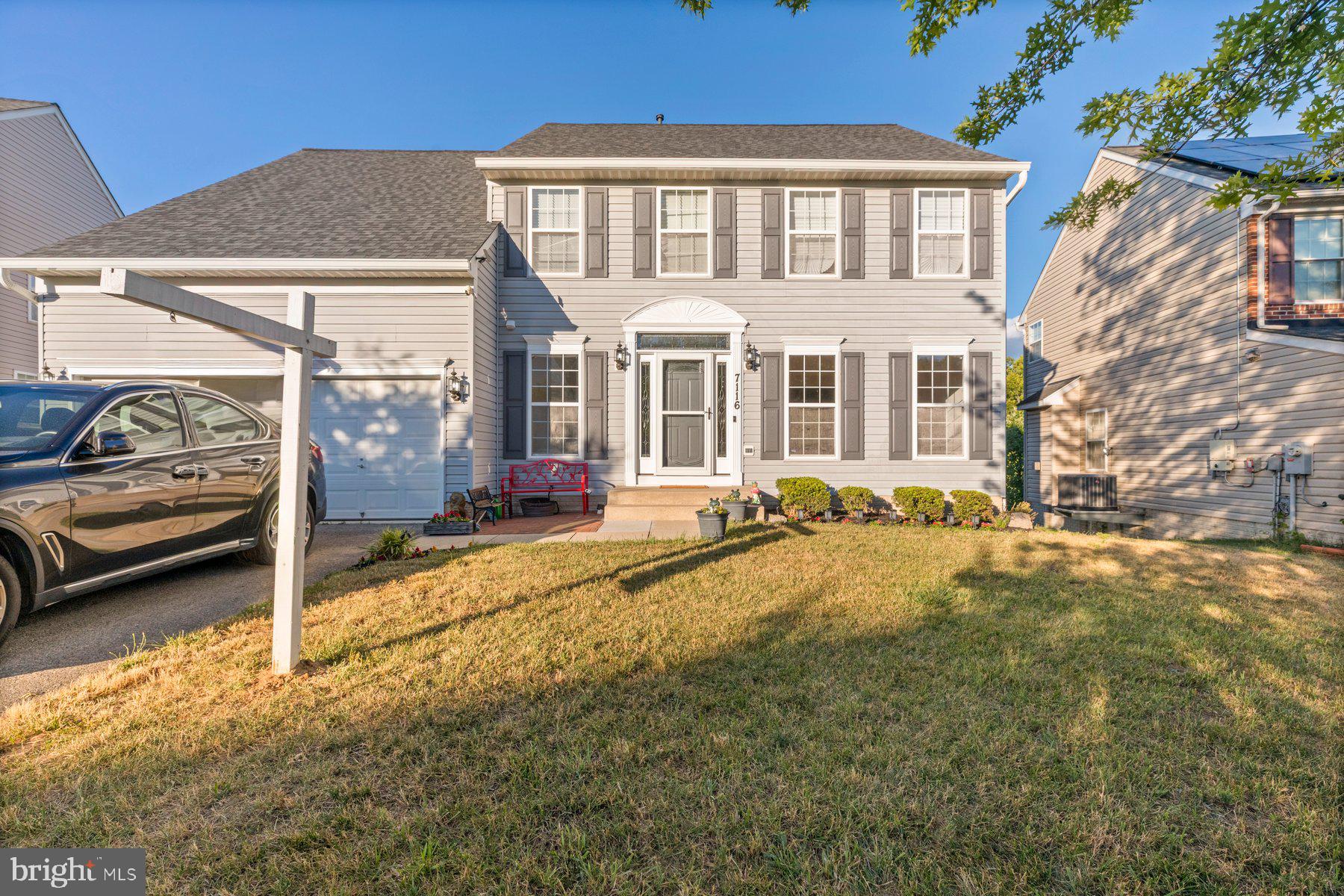 THOMPSON ESTATES - Residential