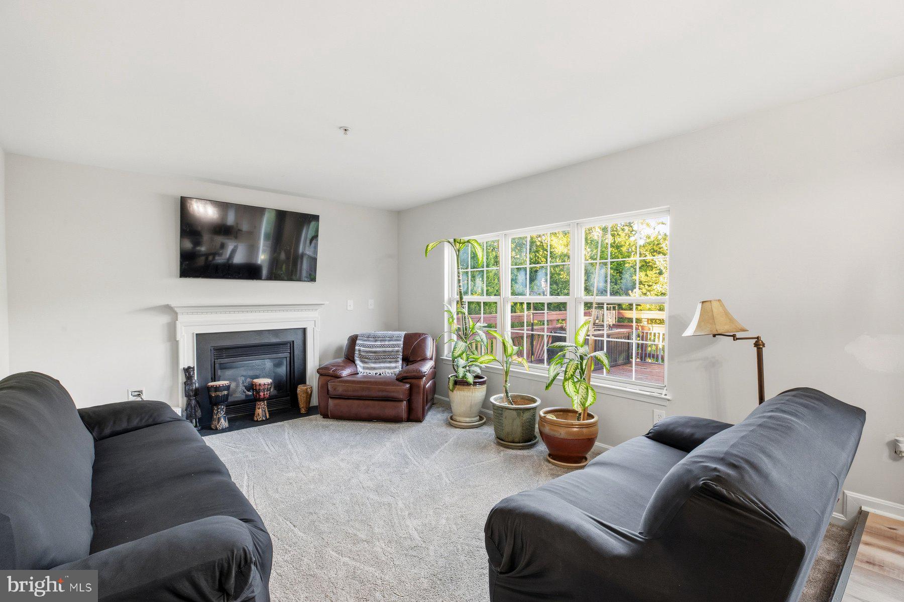 THOMPSON ESTATES - Residential