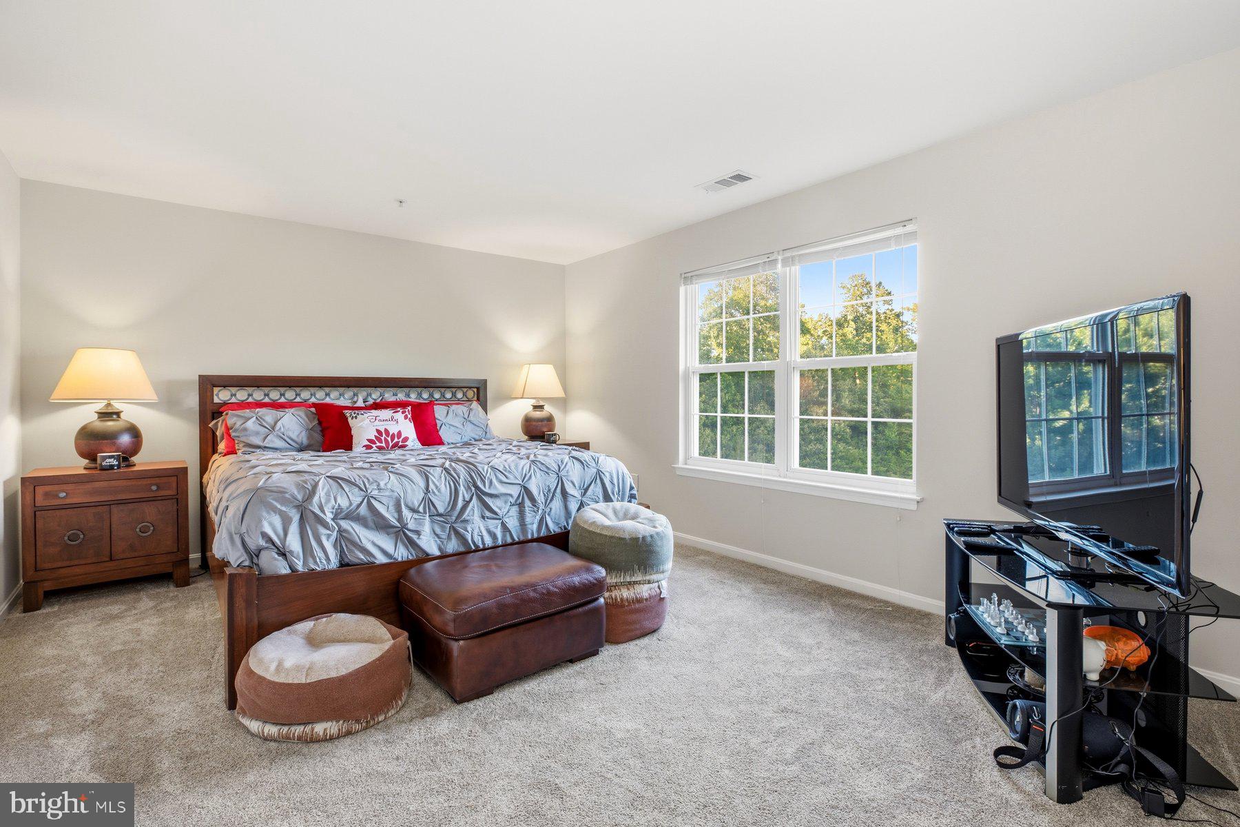 THOMPSON ESTATES - Residential