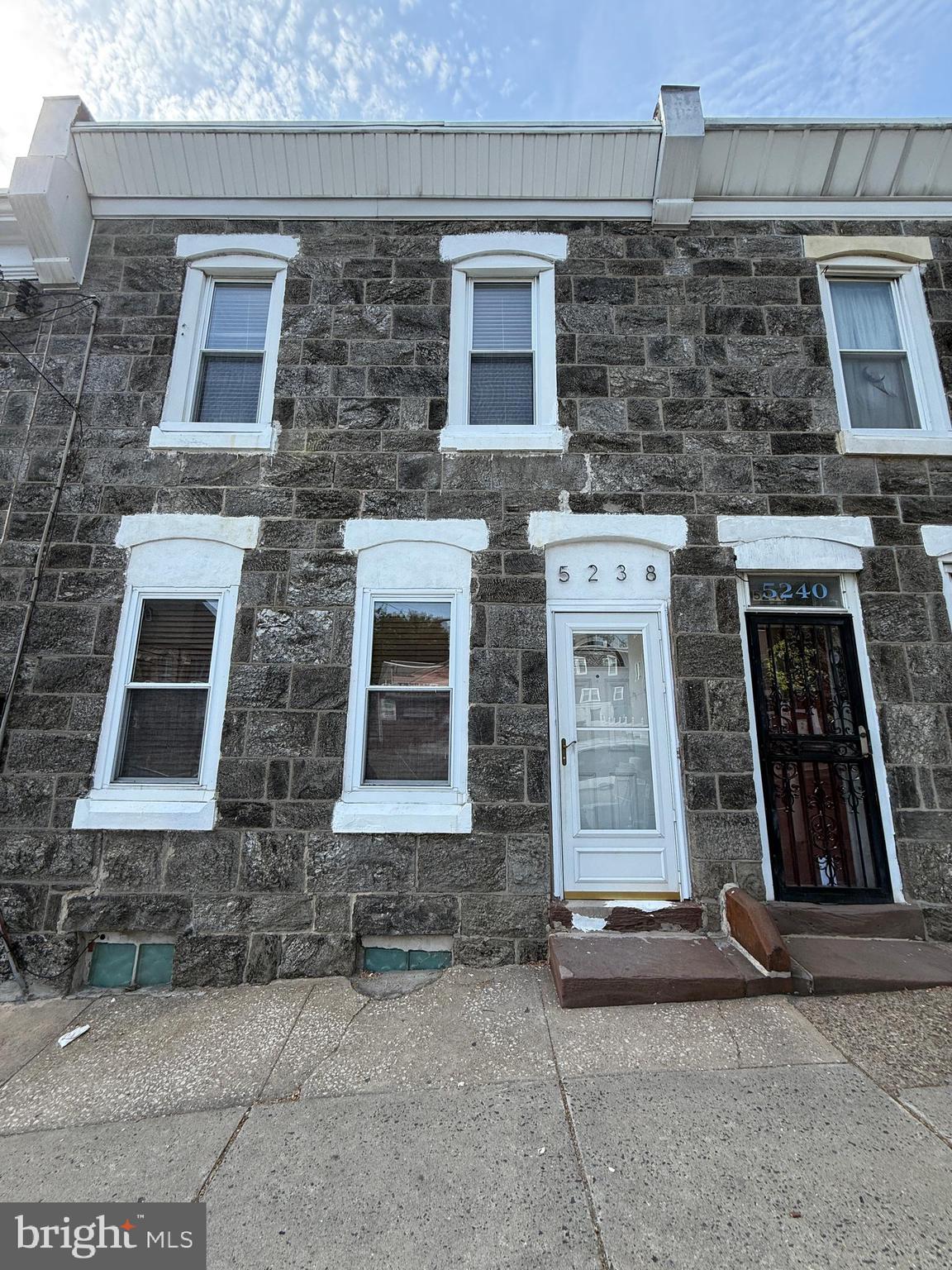 ROXBOROUGH - Residential Lease