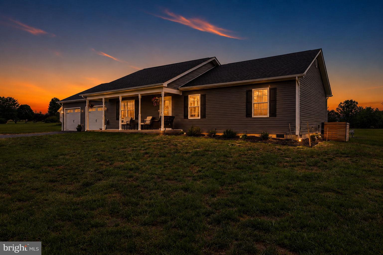WINDSOR FARMS - Residential